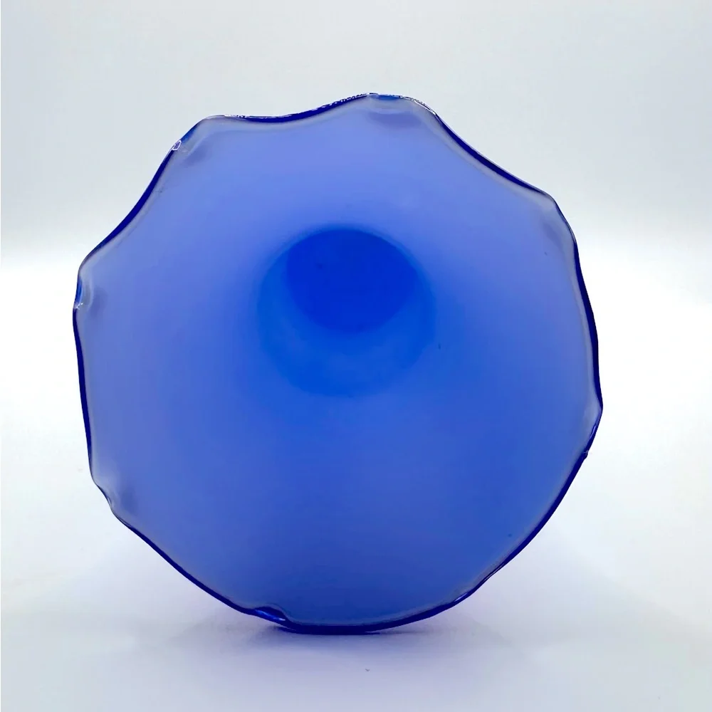 1980s Vintage, Pretty glass bud vase, cobalt blue color-good preowned condition